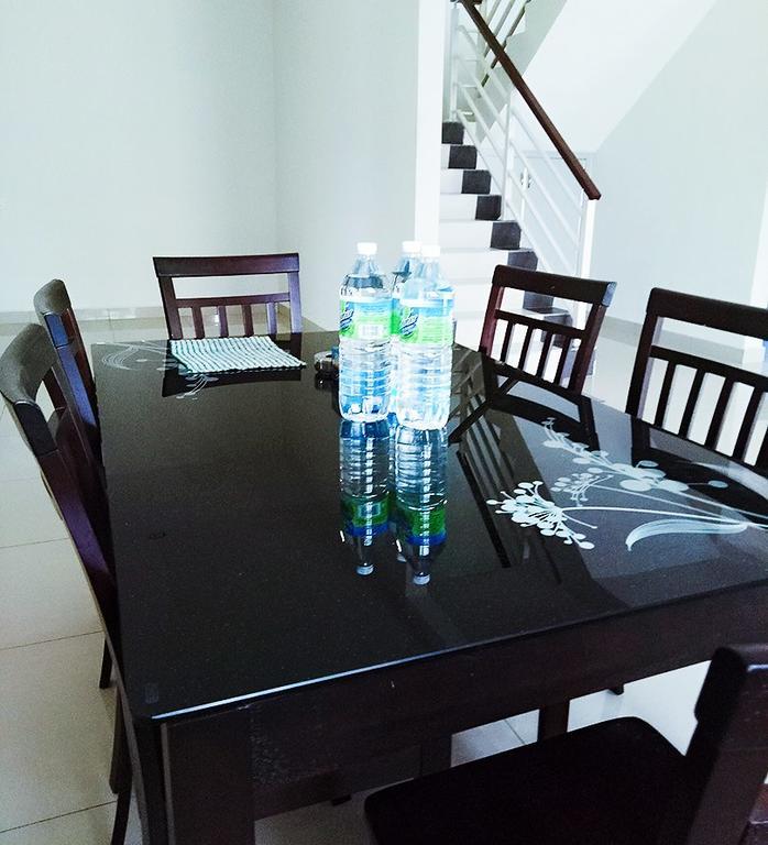 Sri Manjung Ma Maison Homestay Lumut Dış mekan fotoğraf